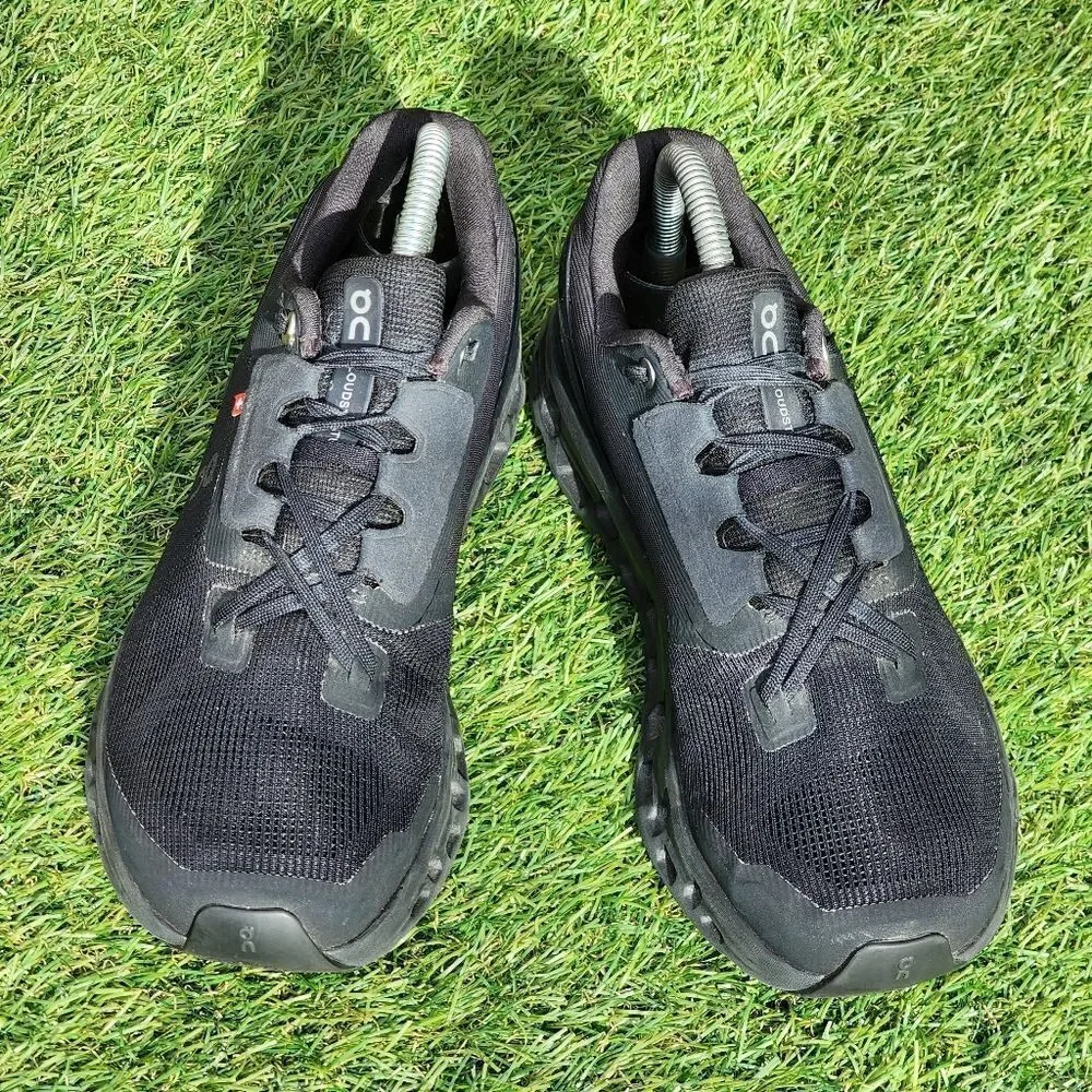 ON CLOUDSTRATUS - Womens Sneakers - SIZE 8.5